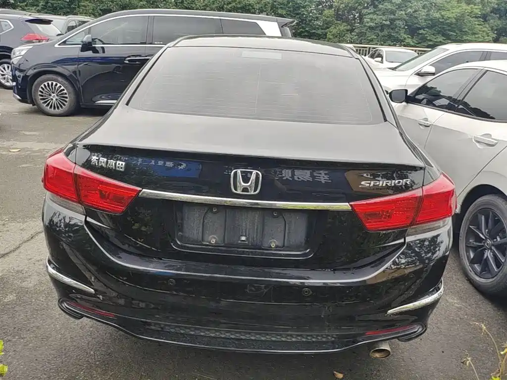 Honda Spirior 2016 — фото 6