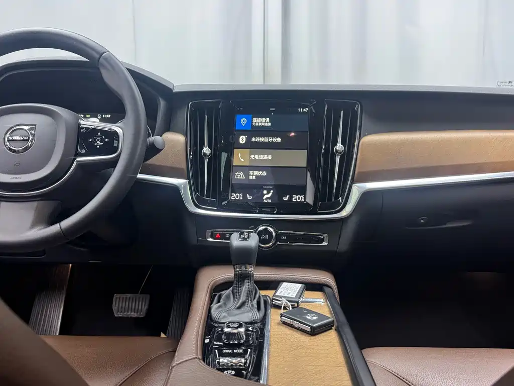 Volvo S90 2020 — фото 10