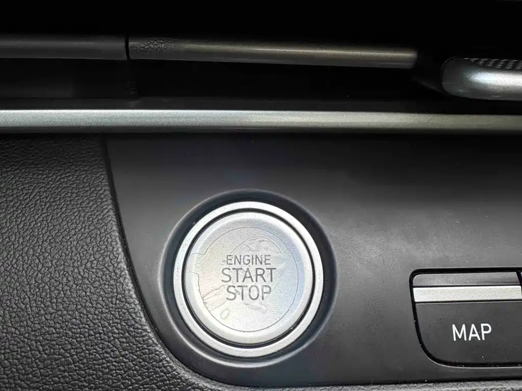 Hyundai Elantra 2023 — фото 26