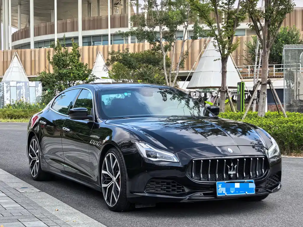 Maserati Quattroporte 2016 — фото 3