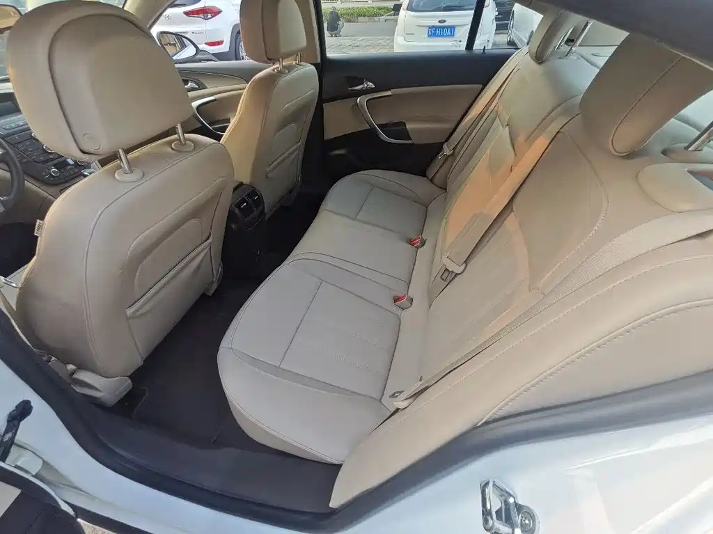 Buick Regal 2013 — фото 10