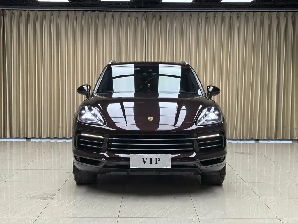 Porsche Cayenne 2019 — фото 2