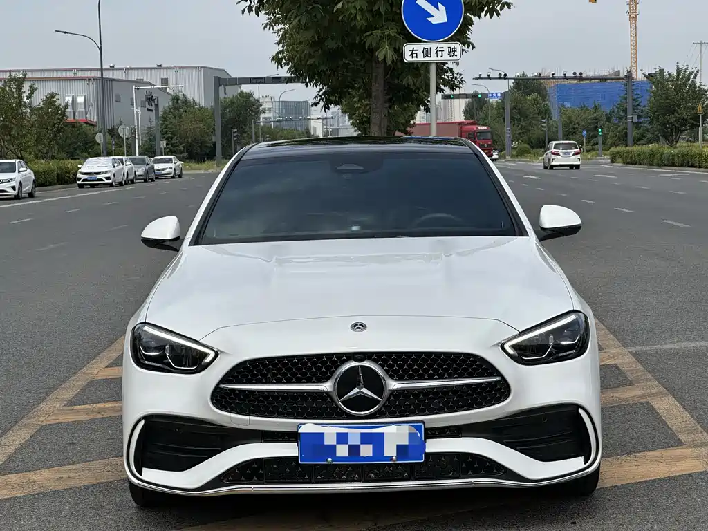 Mercedes-Benz C-Class 2022