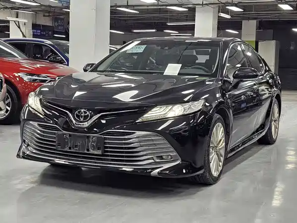 Toyota Camry 2019