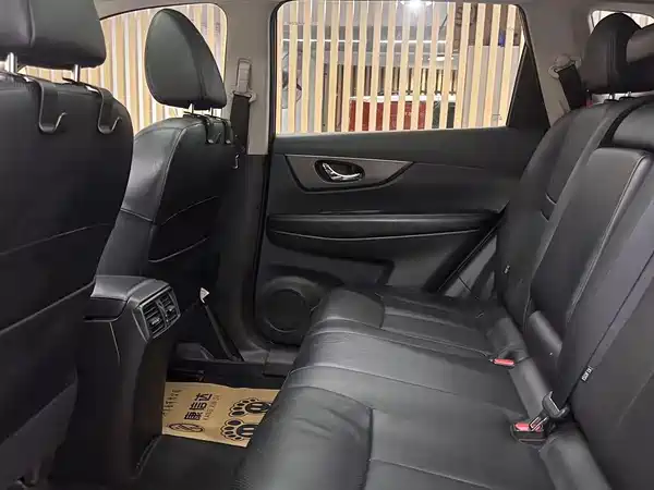 Nissan X-Trail 2015