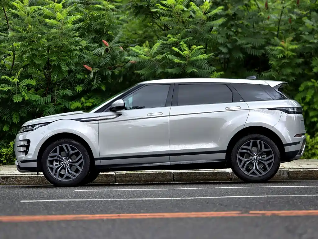 Land Rover Range Rover Evoque 2024 — фото 5