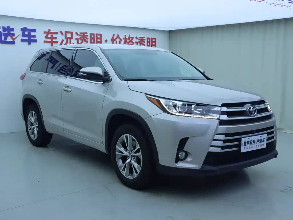 Toyota Highlander 2021