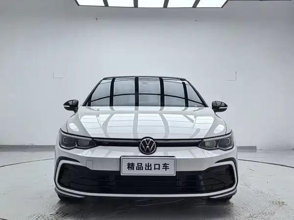 Volkswagen Golf 2023