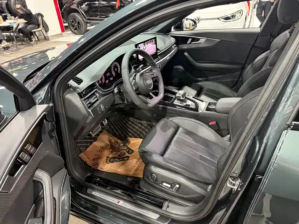 Audi A4L 2024