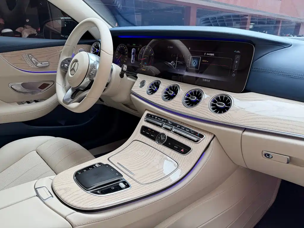 Mercedes-Benz E-Class 2020 — фото 8