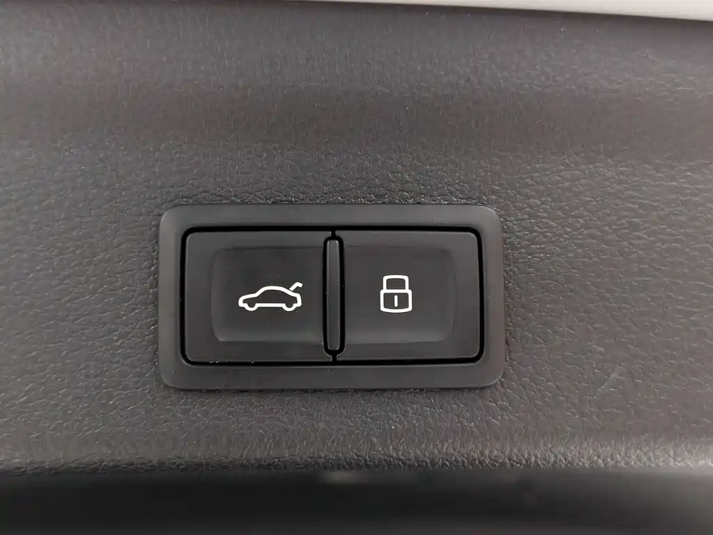 Audi Q3 2022 — фото 20