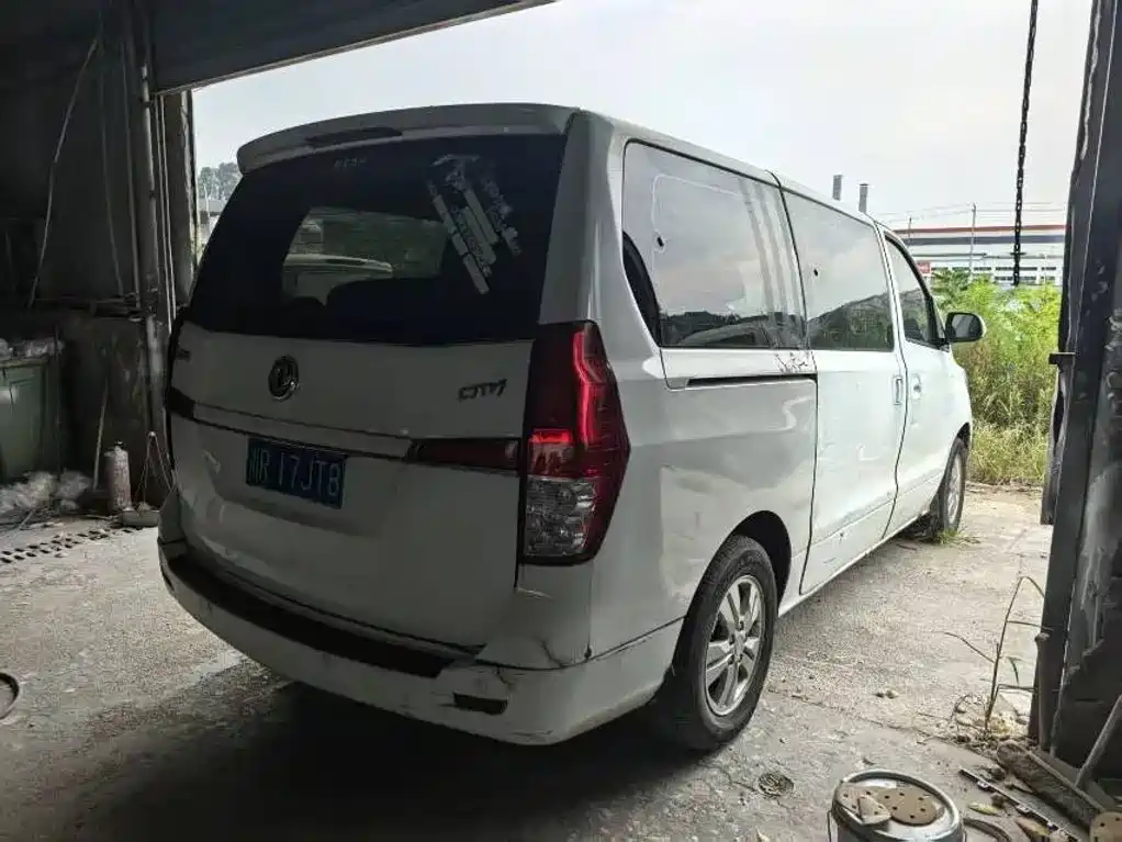 Dongfeng Fengxing CM7 2019 — фото 3