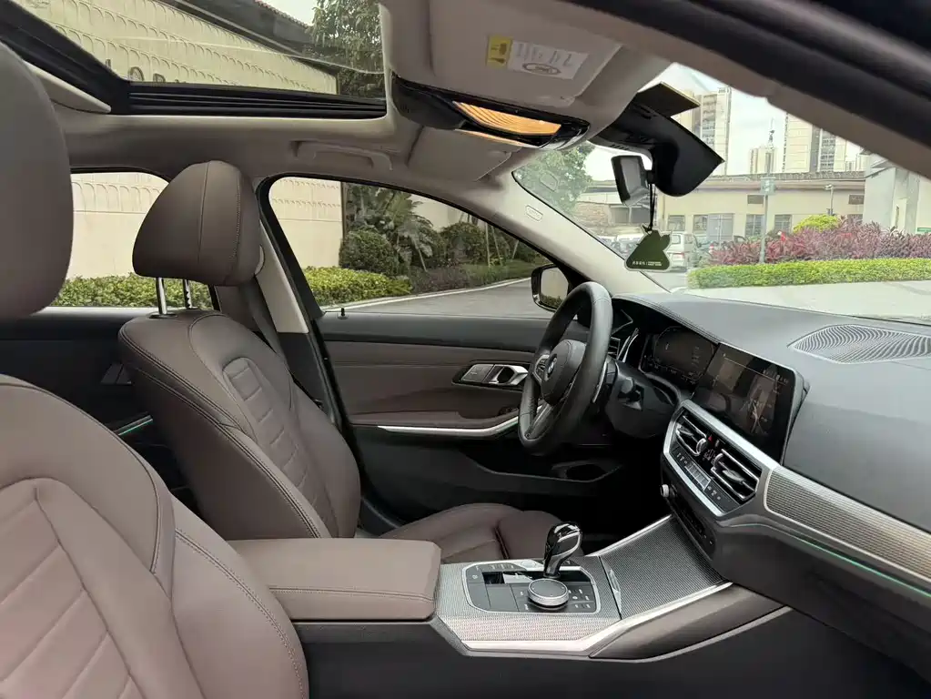 BMW 3 Series 2020 — фото 14