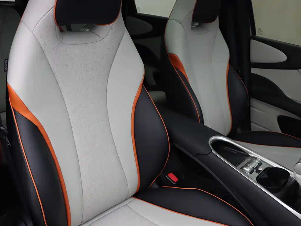 BYD Dolphin 2022 — фото 10