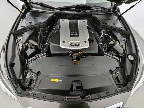 Infiniti Q50 2014