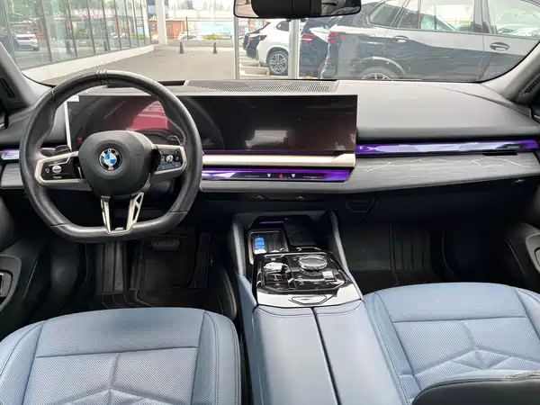 BMW 5 Series 2025