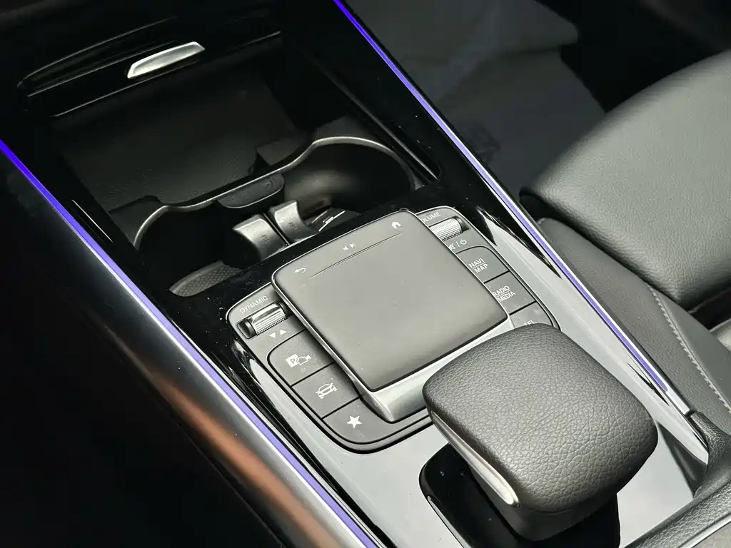 Mercedes-Benz GLA 2020 — фото 18