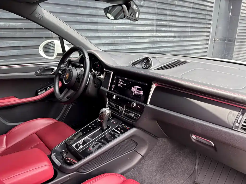 Porsche Macan 2023 — фото 12