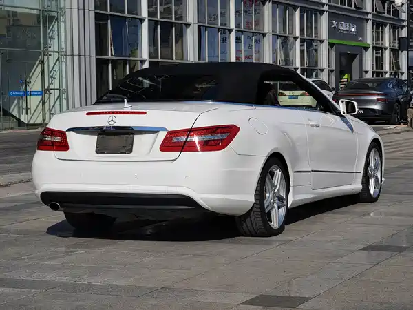 Mercedes-Benz E-Class 2012