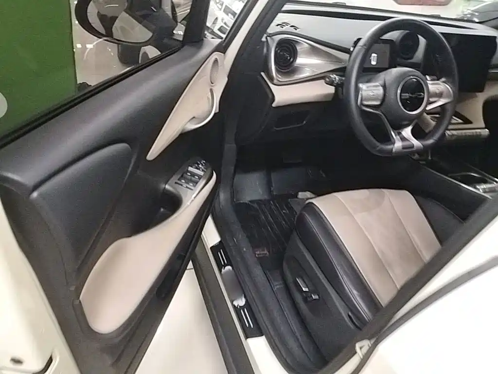 BYD Dolphin 2023 — фото 16