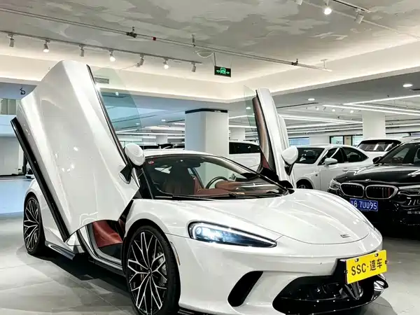 McLaren GT 2022