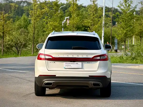 Lincoln MKX 2018