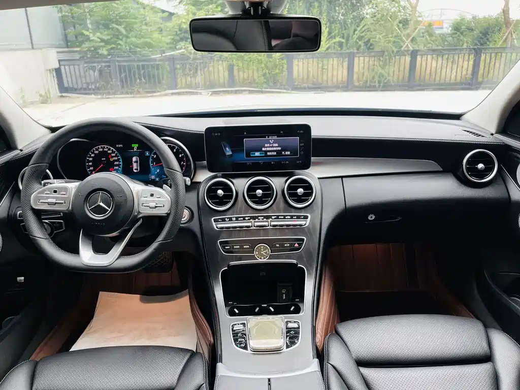 Mercedes-Benz C-Class 2021