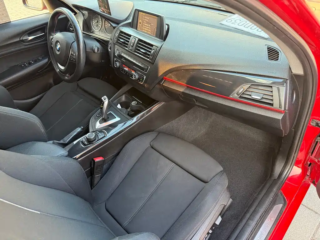 BMW 1 Series 2013 — фото 11