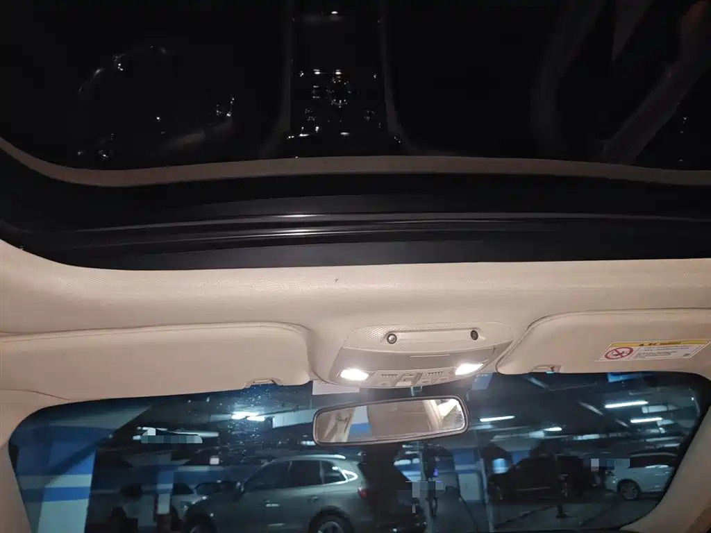 Lincoln Continental 2021 — фото 9