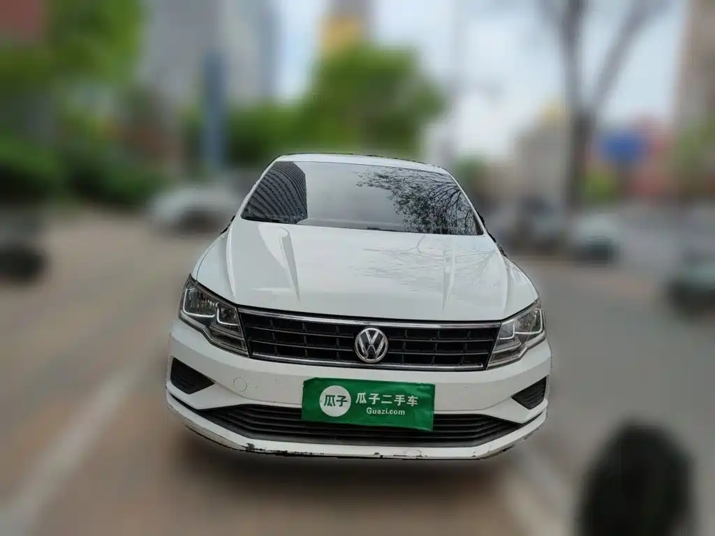 Volkswagen Jetta 2018 — фото 24