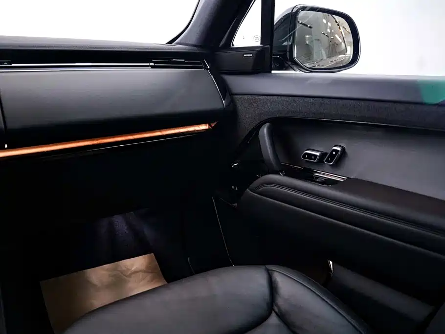 Land Rover Range Rover Sport 2024 — фото 27