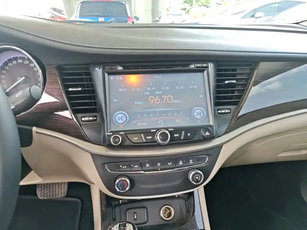 Buick Verano 2018 — фото 13