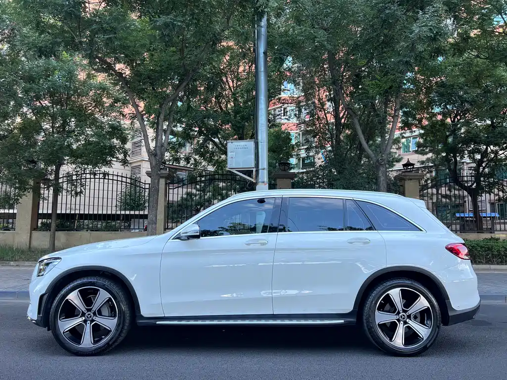Mercedes-Benz GLC 2021 — фото 13