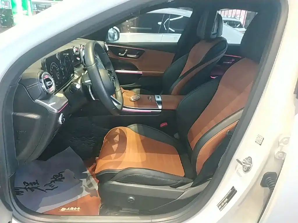 Mercedes-Benz C-Class 2022 — фото 15
