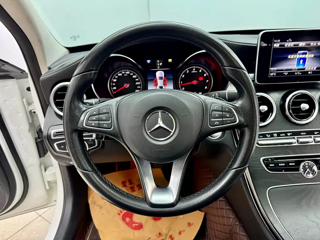 Mercedes-Benz C-Class 2018 — фото 15