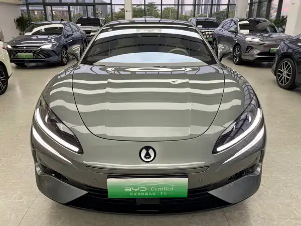 Denza Z9GT 2025