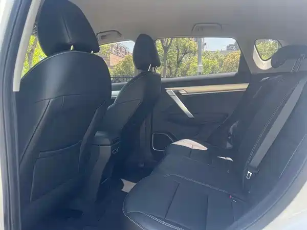 Geely Binyue 2025