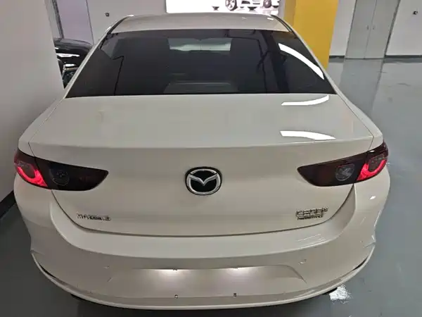 Mazda 3 Axela 2021