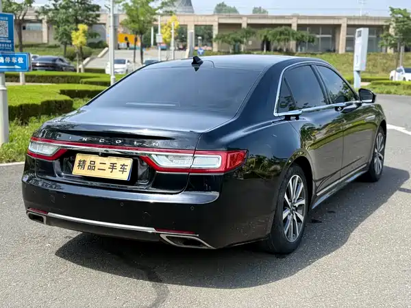 Lincoln Continental 2019