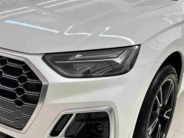 Audi Q5L 2022
