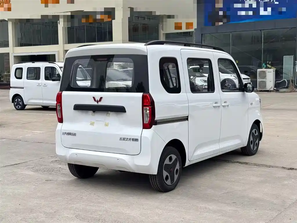 Wuling Zhiguang EV 2026 — фото 7