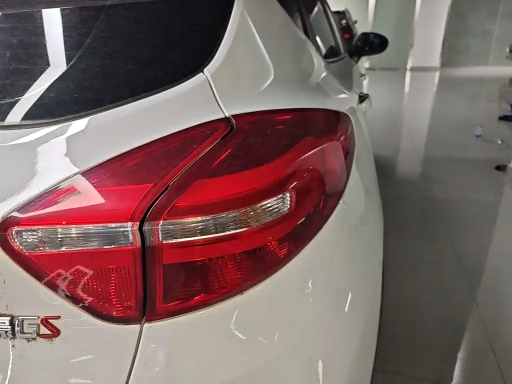 Geely Emgrand GS 2020 — фото 8