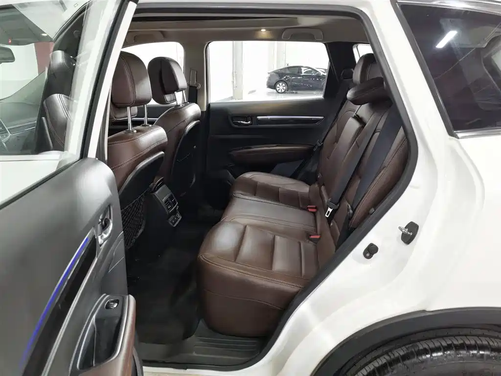 Renault Koleos 2017 — фото 15
