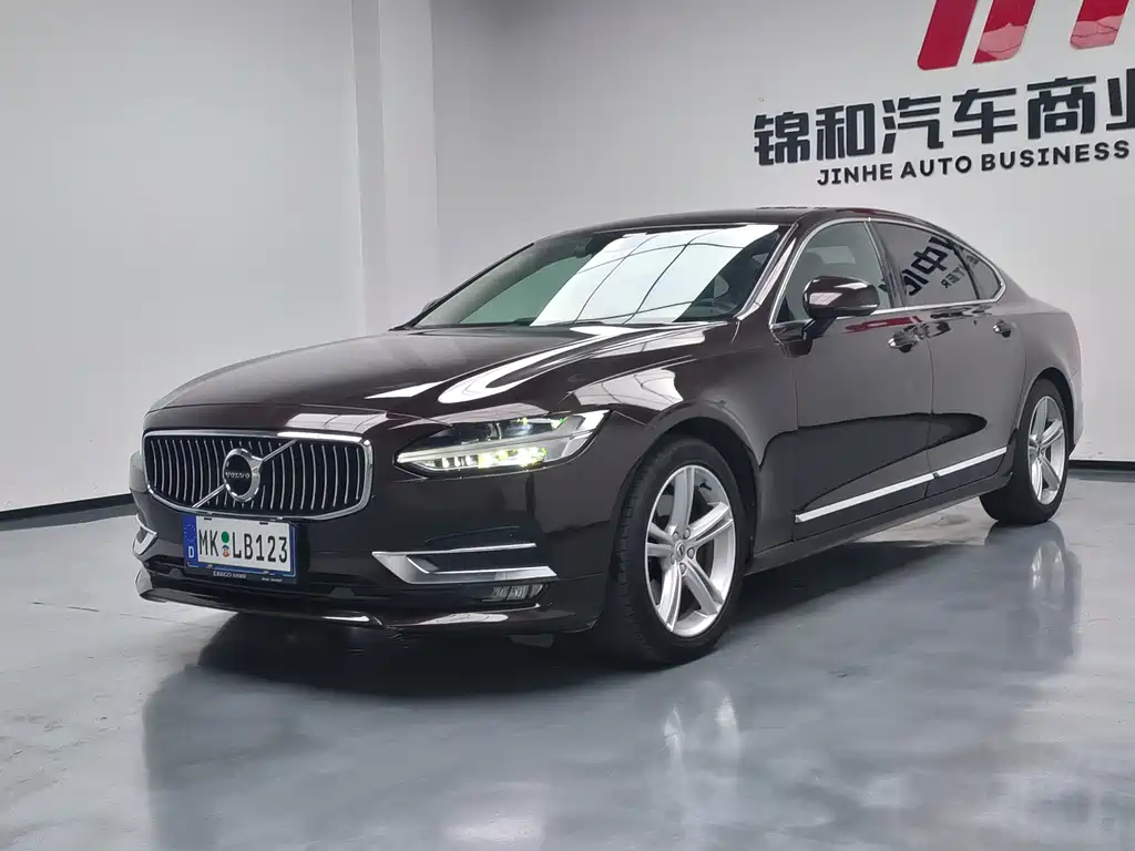 Volvo S90 2018 — фото 1