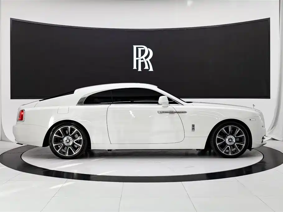 Rolls-Royce Wraith 2018 — фото 7