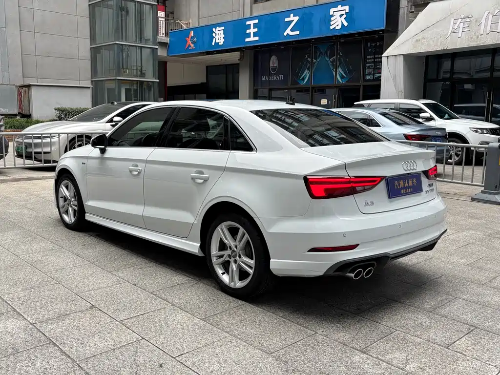 Audi A3 2019 — фото 14
