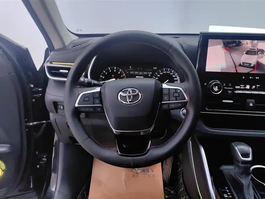 Toyota Highlander 2024 — фото 15