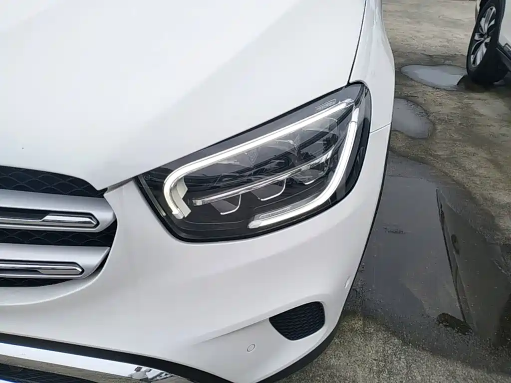 Mercedes-Benz GLC 2020 — фото 24