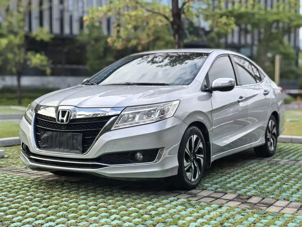 Honda Crider 2016
