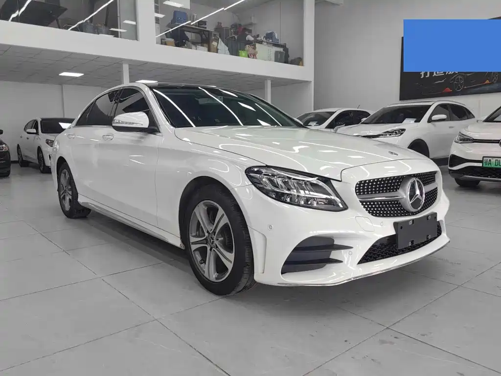 Mercedes-Benz C-Class 2020
